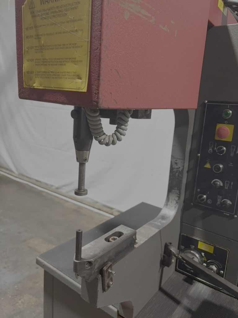 Pre Owned Haeger 618 PLus-H Insertion Machine